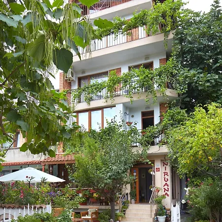 Nirvana Guest house 2*