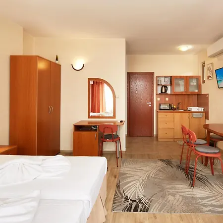 Nirvana Konukevi 3*