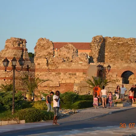 Nirvana Nesebar