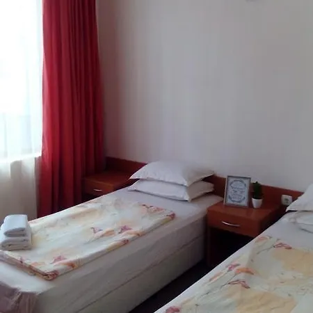 Guest house Nirvana 2*