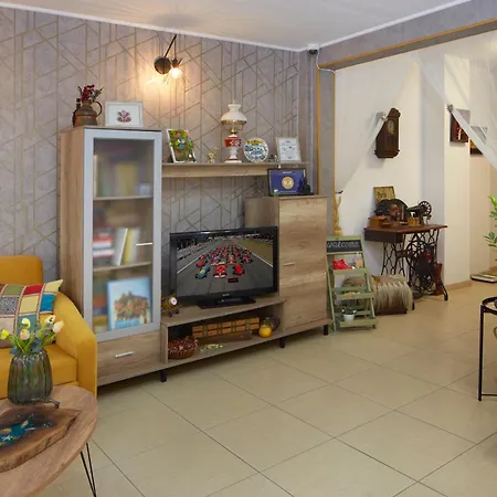 Nirvana ゲストハウス ネセバル