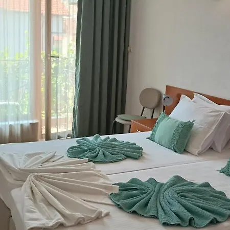 Nirvana Gasthuis 3*