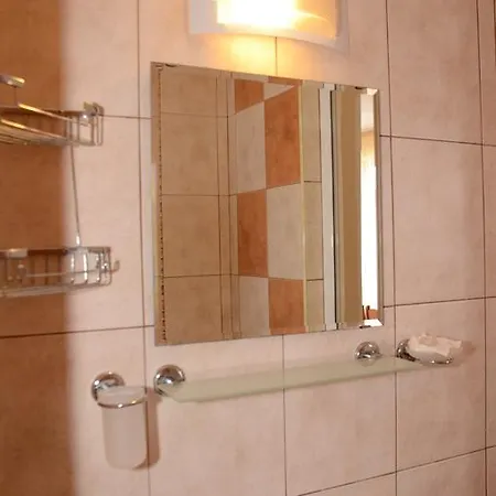 Nirvana ゲストハウス 4*